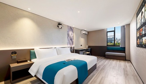 Business Double Room, City View