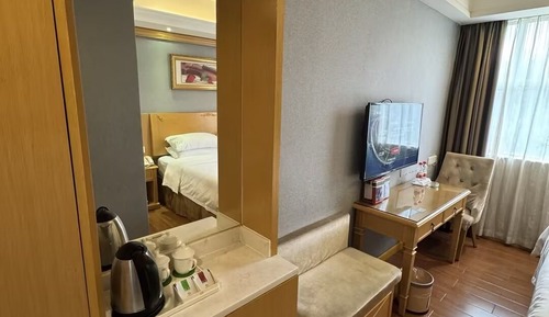 Luxury Double Room, City View
