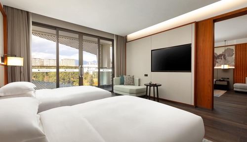 Deluxe Room, Multiple Beds (Family)