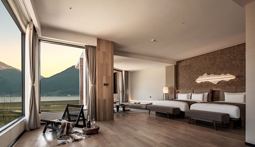 Luxury Double or Twin Room, Multiple Beds, Non Smoking, Mountain View