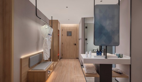 1 Bedroom Suite