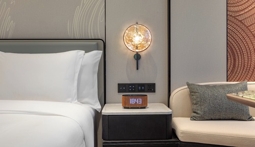 Standard Room, 1 King Bed