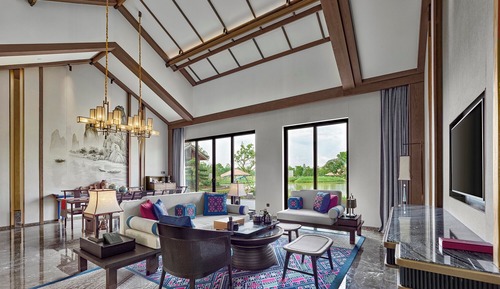 Lakeview Courtyard Terrace Triple Bedroom Villa