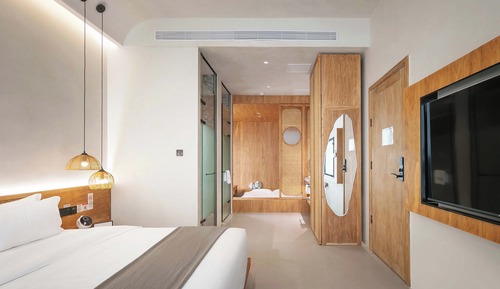 Family Suite, Courtyard View