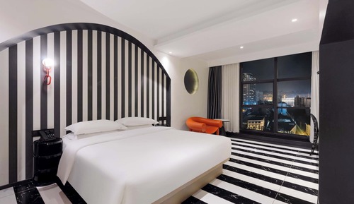Classic Double Room, City View