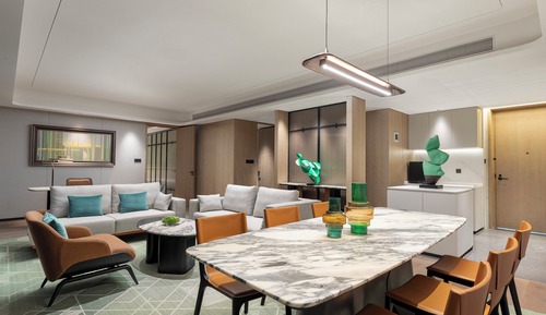 1 King One Bedroom Suite with Living Dinning Meeting Area and Single Sofa bed