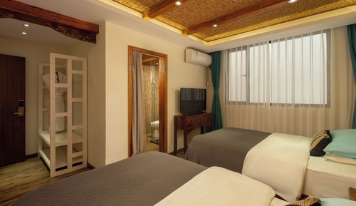 Standard Twin Room, Courtyard View