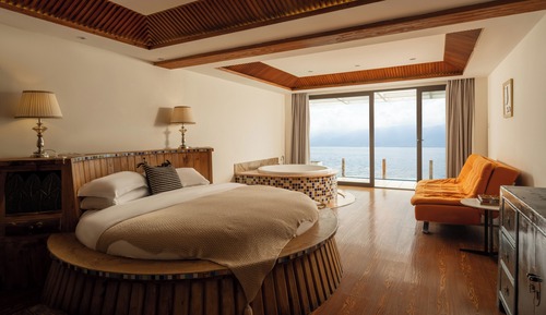 Traditional Studio Suite, Sea View