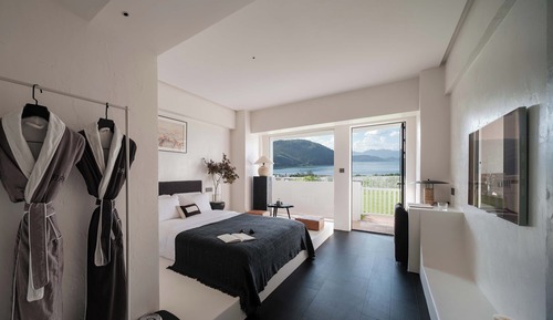 Romantic Double Room, Balcony, Lake View