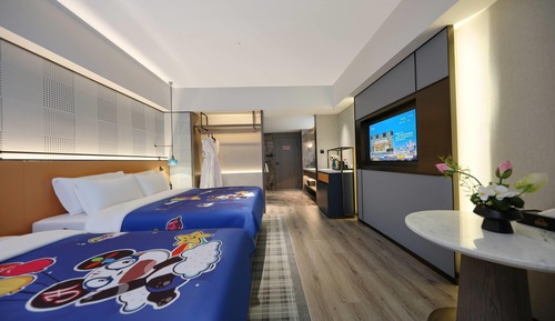 Family Room, Multiple Beds, Non Smoking