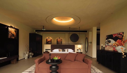 Luxury Suite, Hill View