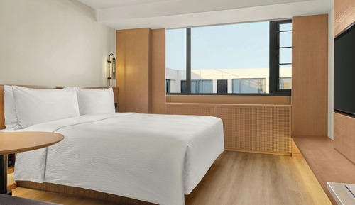 Superior Room, 1 King Bed (View)