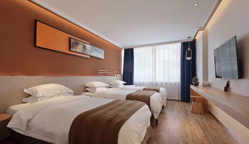 Basic Triple Room
