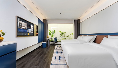 Family Room, City View