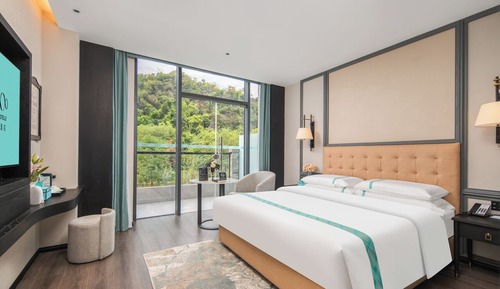 Signature Single Room
