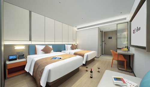 Executive Twin Room, 2 Double Beds, Non Smoking, Housekeeping