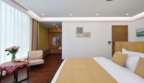 Luxury Double Room, Hill View