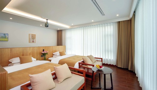 Romantic Twin Room, Hill View