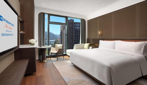 Room, 1 King Bed, River View (Elegant)