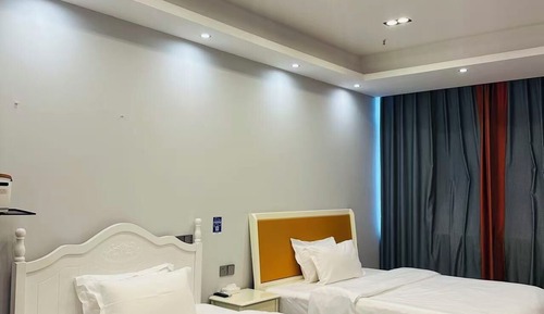 Comfort Twin Room