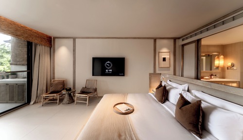 Elite Double Room, 1 King Bed, Balcony, Garden View