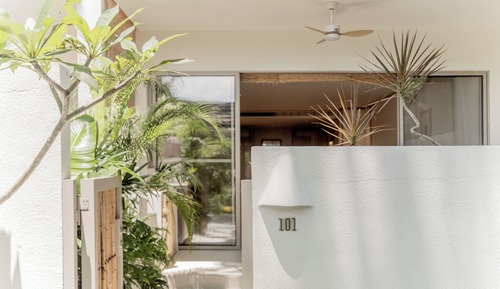 Senior Twin Room, 2 Double Beds, Balcony, Courtyard View