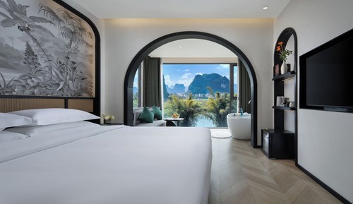 Luxury Double Room, River View