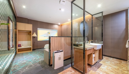 Elite Double Room, No Windows