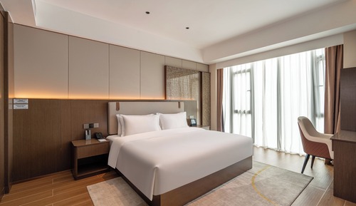 Premium Suite, 1 King Bed, Non Smoking