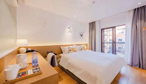 Standard Double Room, City View