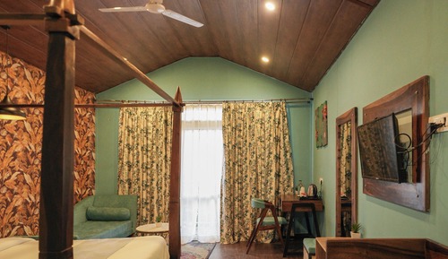 Premium Room