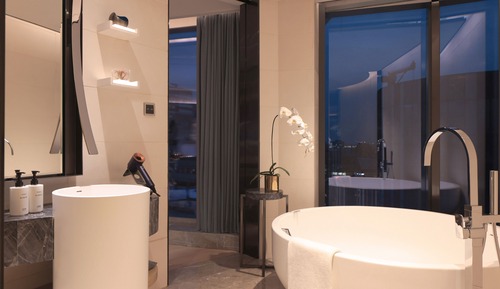 Junior Suite, 1 King Bed