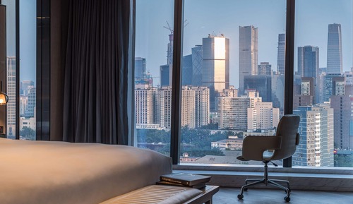 Junior Suite, 1 King Bed (CBD View)