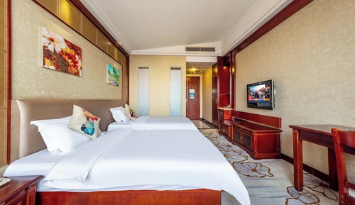 Comfort Twin Room, City View