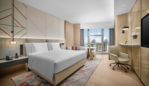 Premium Room, 1 King Bed, Club Lounge Access
