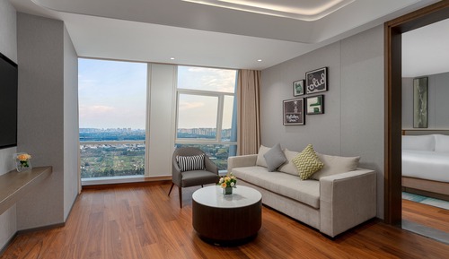 Suite, 1 King Bed