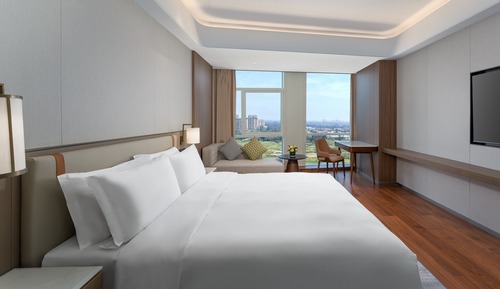 Standard Room, 1 King Bed