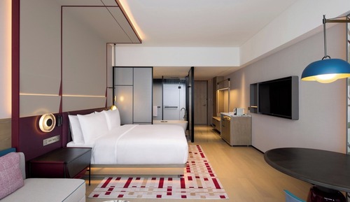 KING GUEST ROOM