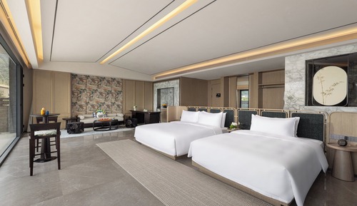 Deluxe Suite, Garden View (Outdoor Hot Tub)