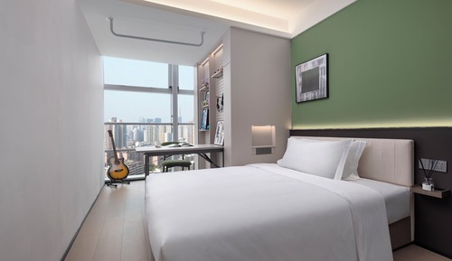 Single Room, 1 Queen Bed, Non Smoking, City View