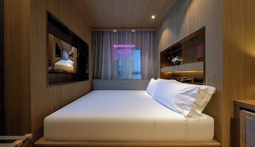 Tatami Queen Room