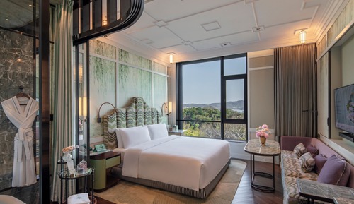 Lakeview Room