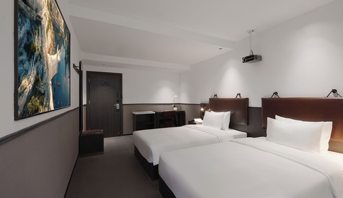 Comfort Twin Room