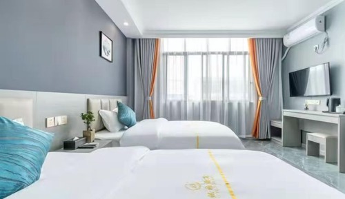 Comfort Triple Room