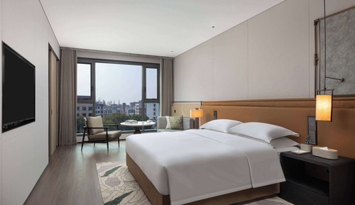 Executive Room, 1 King Bed, Non Smoking