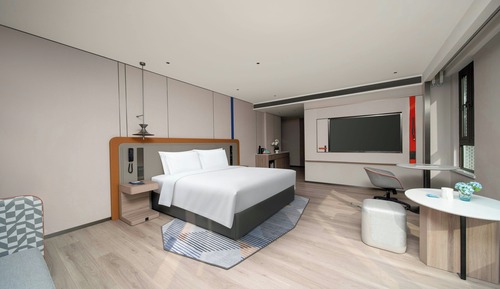 1 King Suite River View