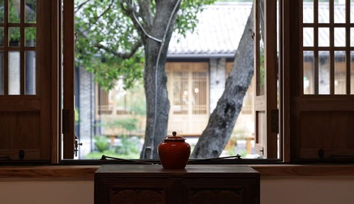 Grand Double Room, Patio, Hill View