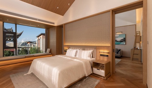 Luxury Double Room, City View
