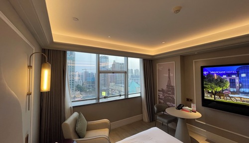 Standard Room, 1 King Bed