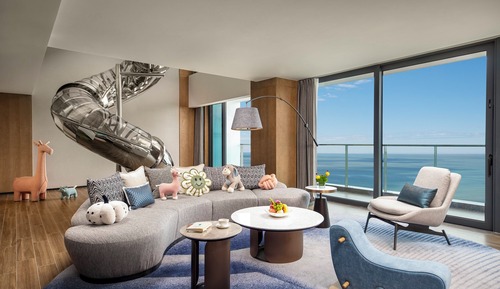 Grand Ocean View Suite